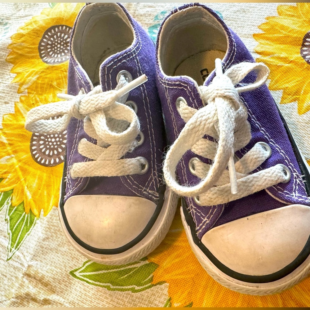 Purple Toddler Converse Size 4